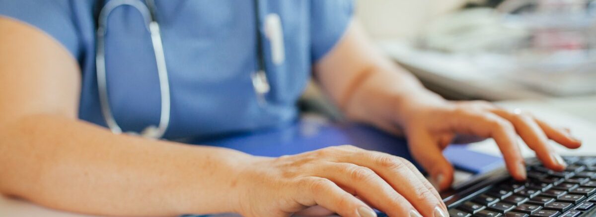 Asmeninis gydytojas Kaune: kaip pasirinkti geriausią medicininę priežiūrą 2026 m.?
