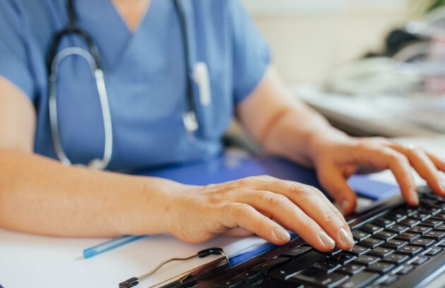 Asmeninis gydytojas Kaune: kaip pasirinkti geriausią medicininę priežiūrą 2026 m.?